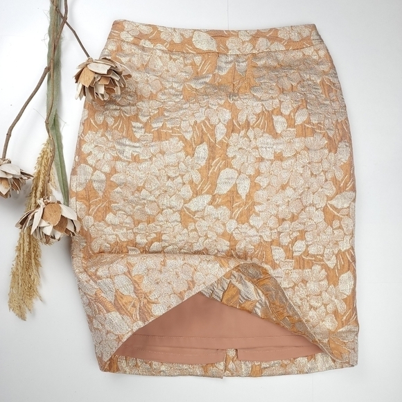 New Talbots Gold Cream Floral Skirt Sz 2 - Picture 9 of 11